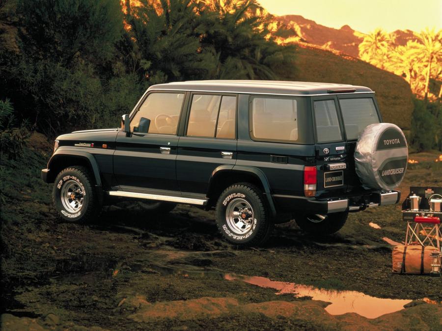  Toyota Land Cruiser II (J78G) 1990 года  (фото 2 из 2)